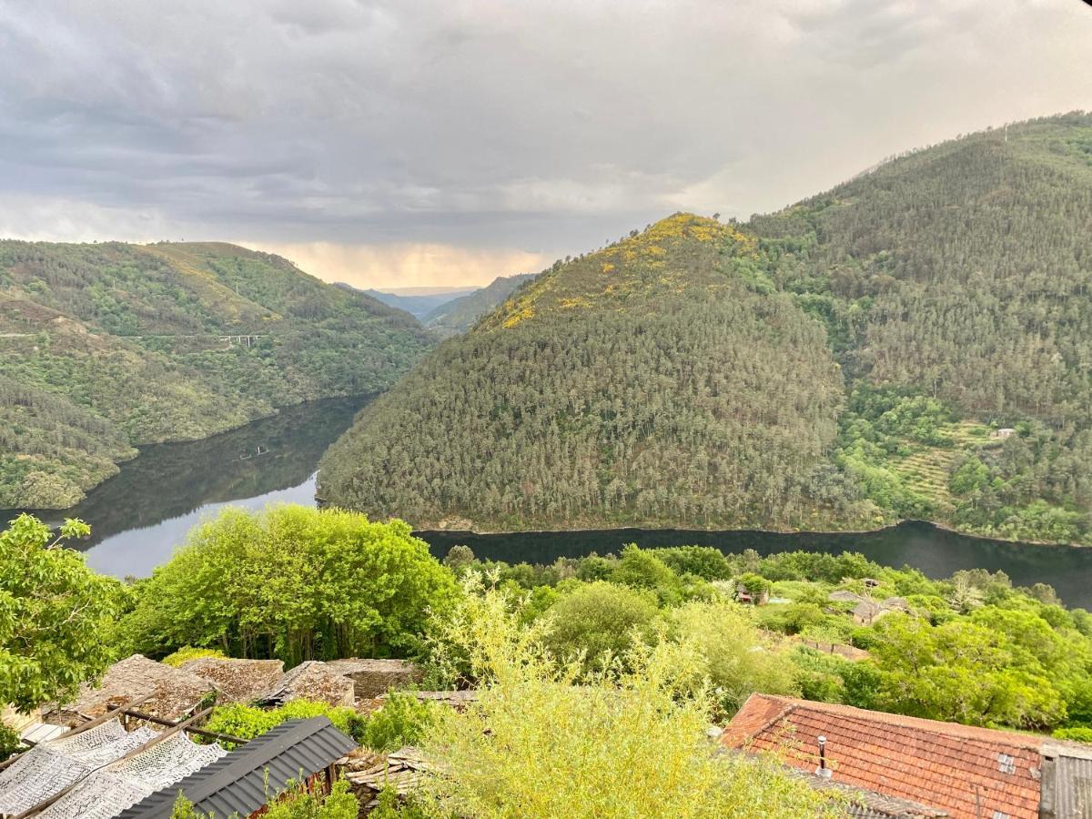 Ribeira Sacra La Imperfecta Villa Ferreira de Panton Luaran gambar